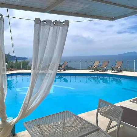 Vila Giulia *