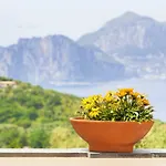 Giulia Villa
